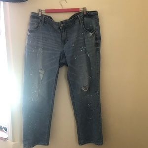 cute boyfriend jeans with great distressed detail
